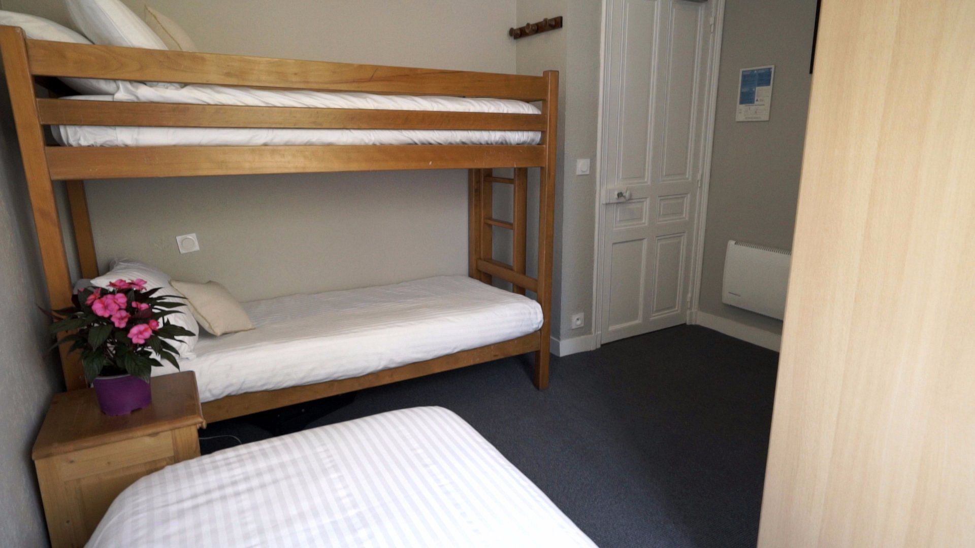 chateau-du-baffy-Bedrooms