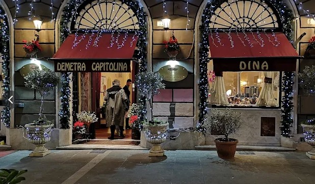 Outside Hotel Dina