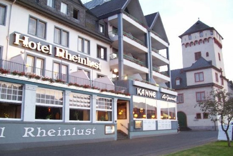l_exterior-hotel-rheinlust-1.jpg