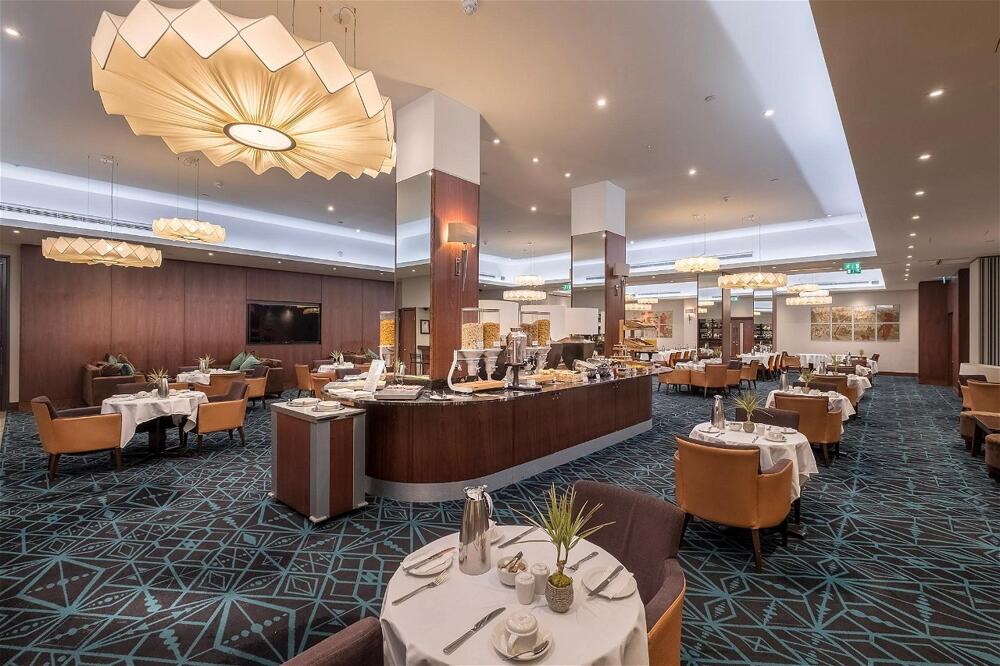 Royal National Hotel - Dinning room