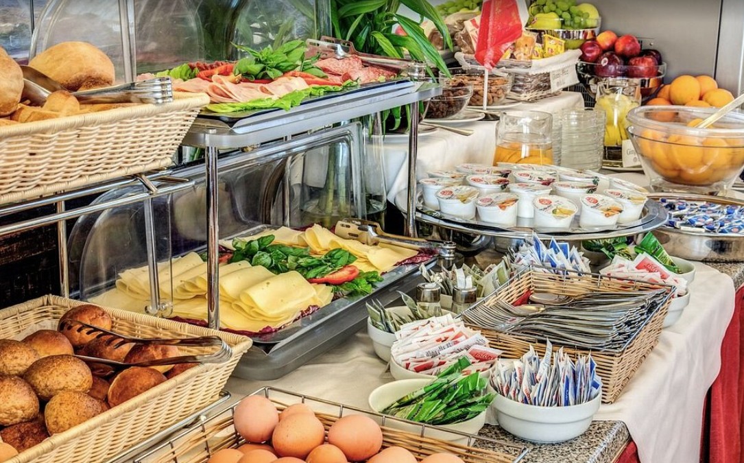 Dinning Buffet - Hotel Pacific - Rome