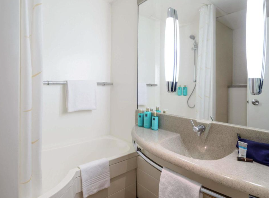 Novotel Torino Corso Giulio Cesare - Bathroom